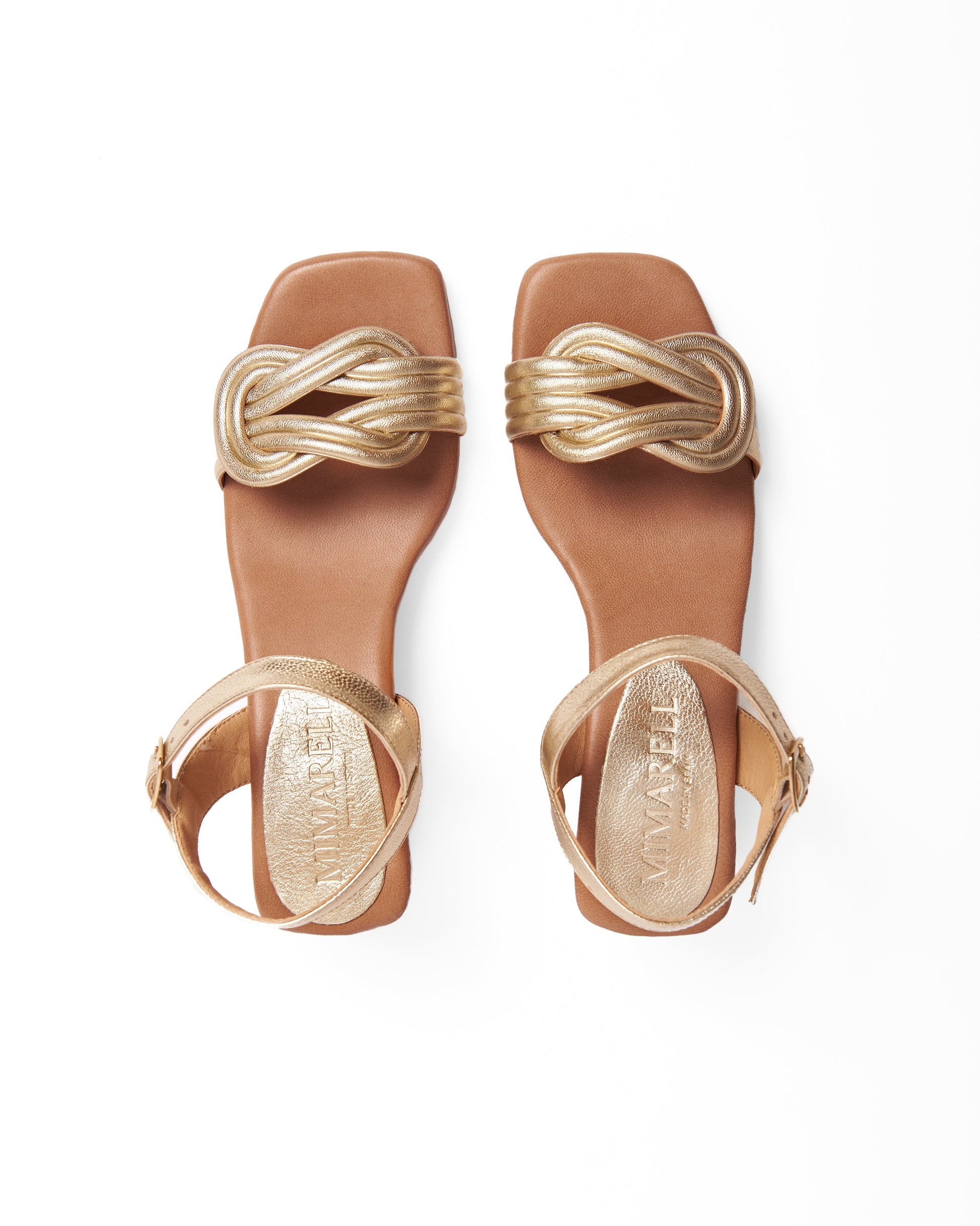 sandalia mujer verano, sandalia mujer verano dorado, sandalia dorado, sandalia dorada, sandalia cómoda mujer, sandalia cómoda de piel, sandalia tacón de piel, sandalia tacón de piel cómoda, sandalia mujer con tacón, sandalias mujer oro, sandalias con tacón bajo, sandalias con gel, sandalias mas cómodas, sandalia mujer hebilla, sandalia mujer hecha en españa, sandalia made in spain, sandalia planta de gel, sandalias tacón cómodas, sandalia esparto, sandalia yute, yute, esparto, 