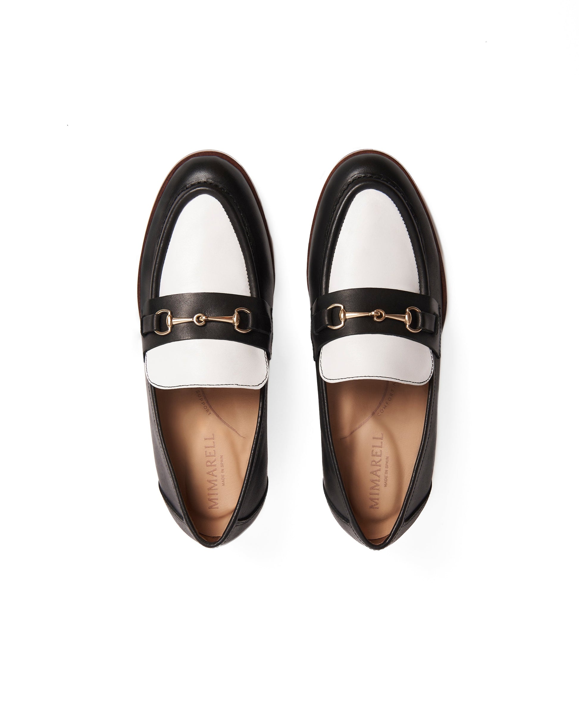 mocasín mujer piel blanco y negro cómodo y elegante con plantilla extraíble para plantillas , mocasín bicolor, zapatos hechos en españa, zapatos para plantillas, zapato plantilla extraíble, mocasines cómodos mujer, "zapato más cómodo" , mocasín bicolor, mejores mocasines mujer, marcas mocasines mujer, como combinar mocasines mujer, zapatos mocasines mujer cómodos. Mocasines mujer para trabajar.